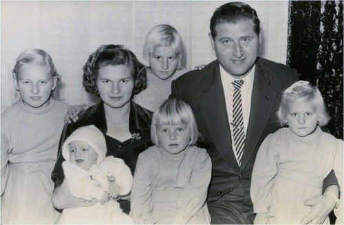 Medium novak family circa 1961