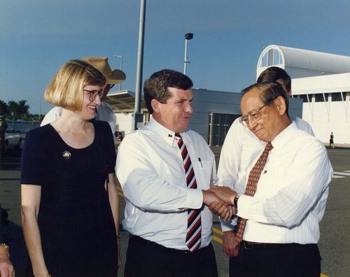 Medium president ramos farewell at darwin airport by chief minister stone and mrs. josephine stone.